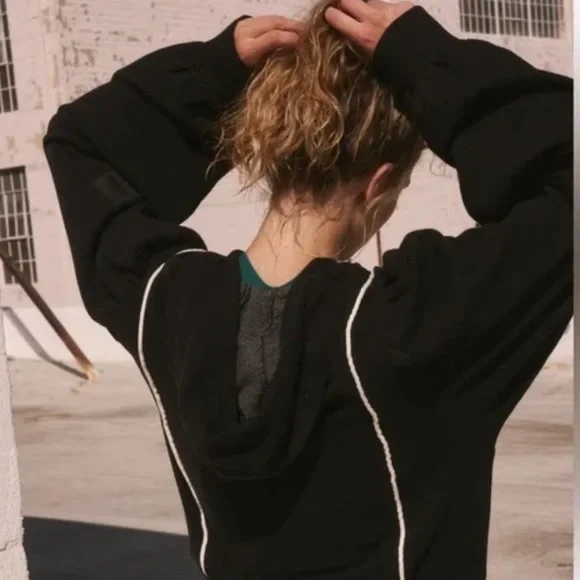 NWOT Free People Movement Sandstorm hoodie in black - L - Picture 5 of 13